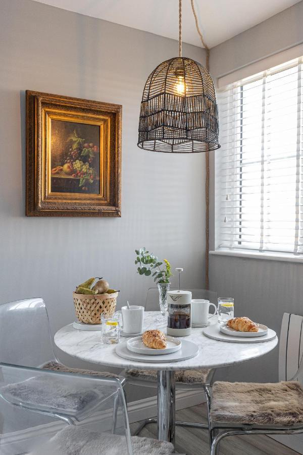 Crescent View Apartment Scarborough Dış mekan fotoğraf
